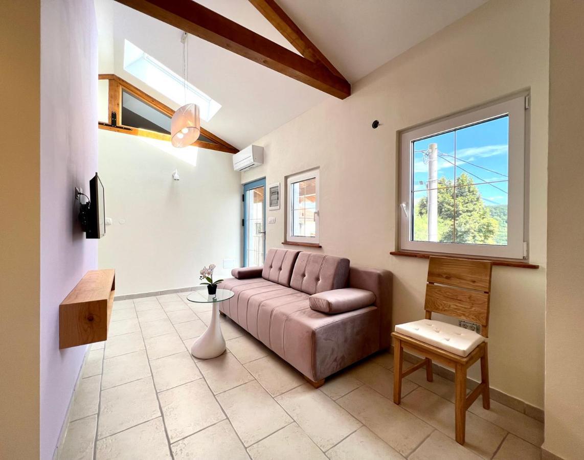 Casa Histria Apartments Smarje  ภายนอก รูปภาพ